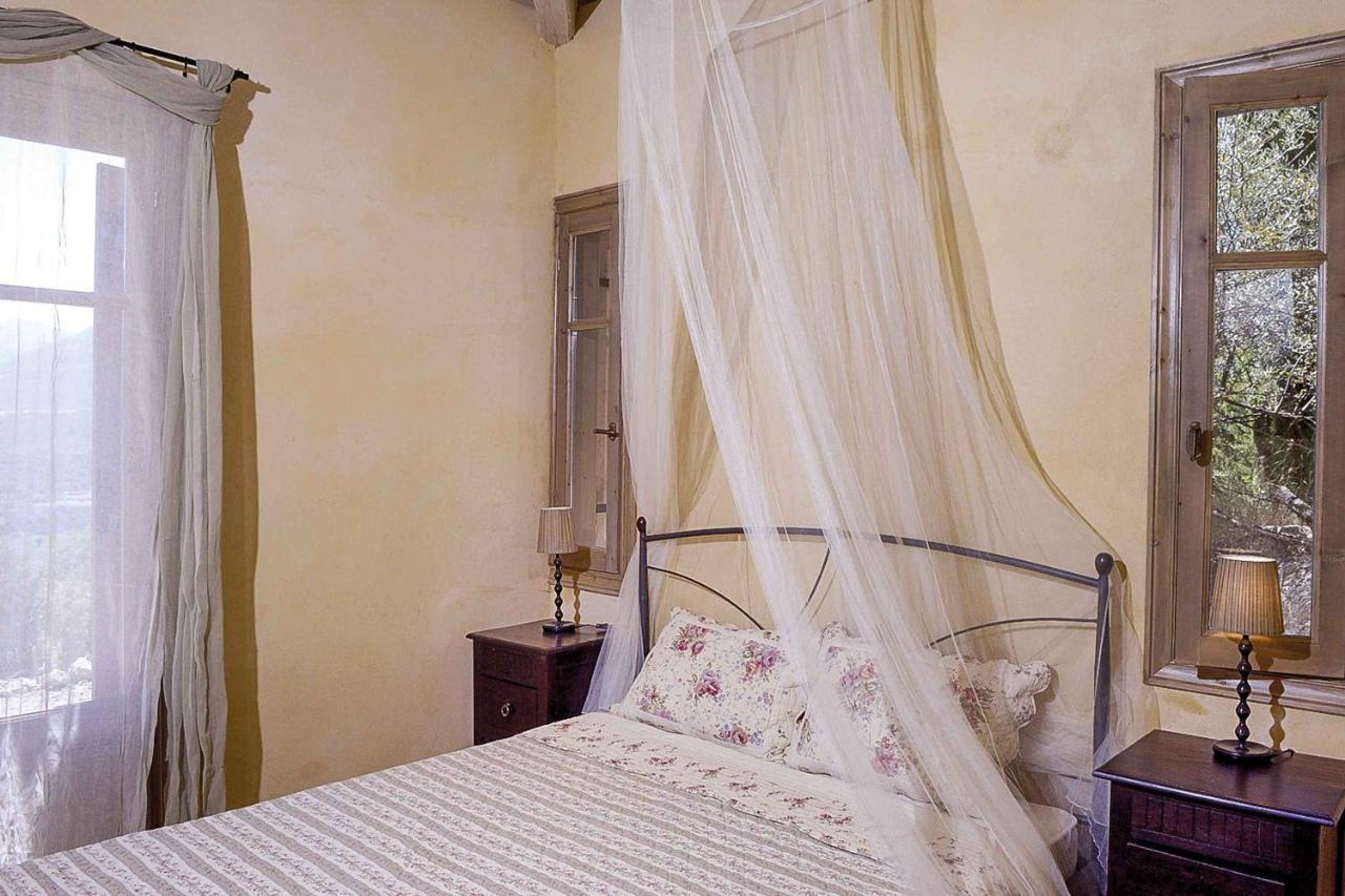 Mounty Island Avra-calma * Lazarata